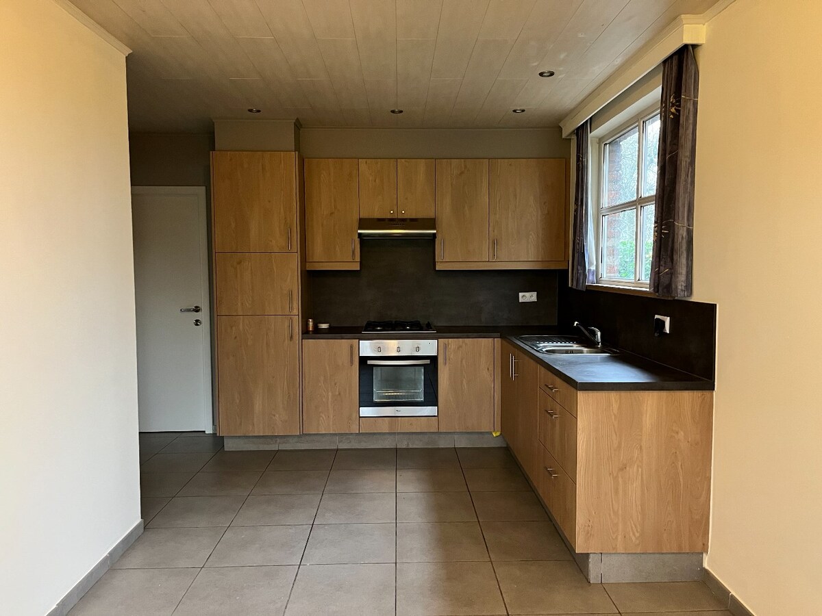 Ruime alleenstaande woning met 3 slaapkamers 