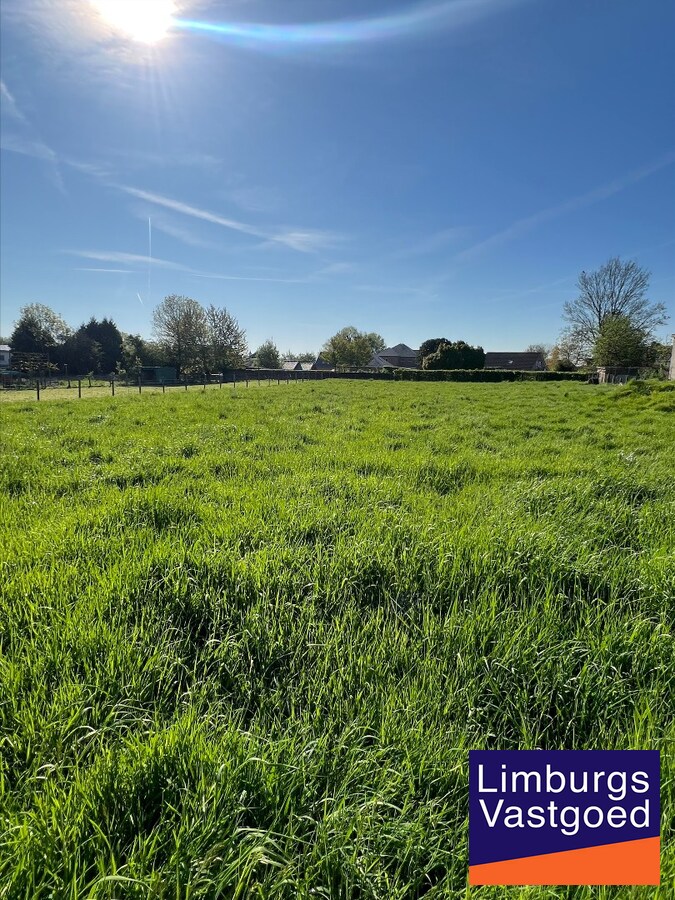 Nieuwbouwwoning, open bebouwing, 3 slpk, 14a14ca 