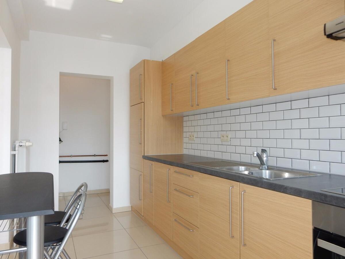 Volledig gerenoveerd zonnig appartement 