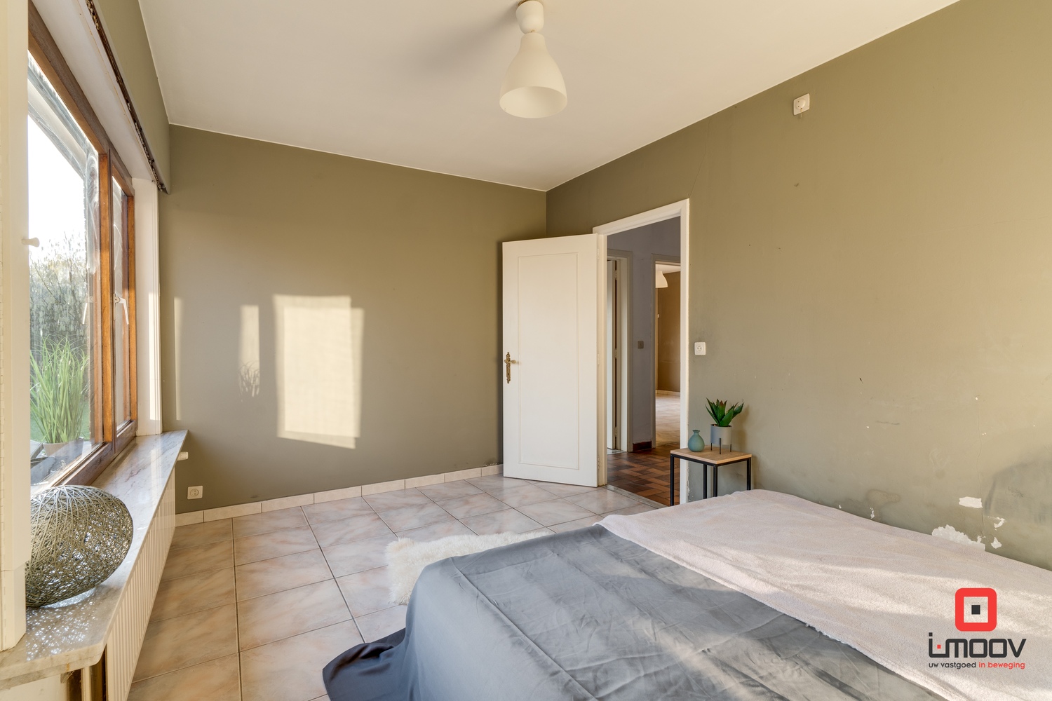 Degelijke woning met tal van mogelijkheden. 