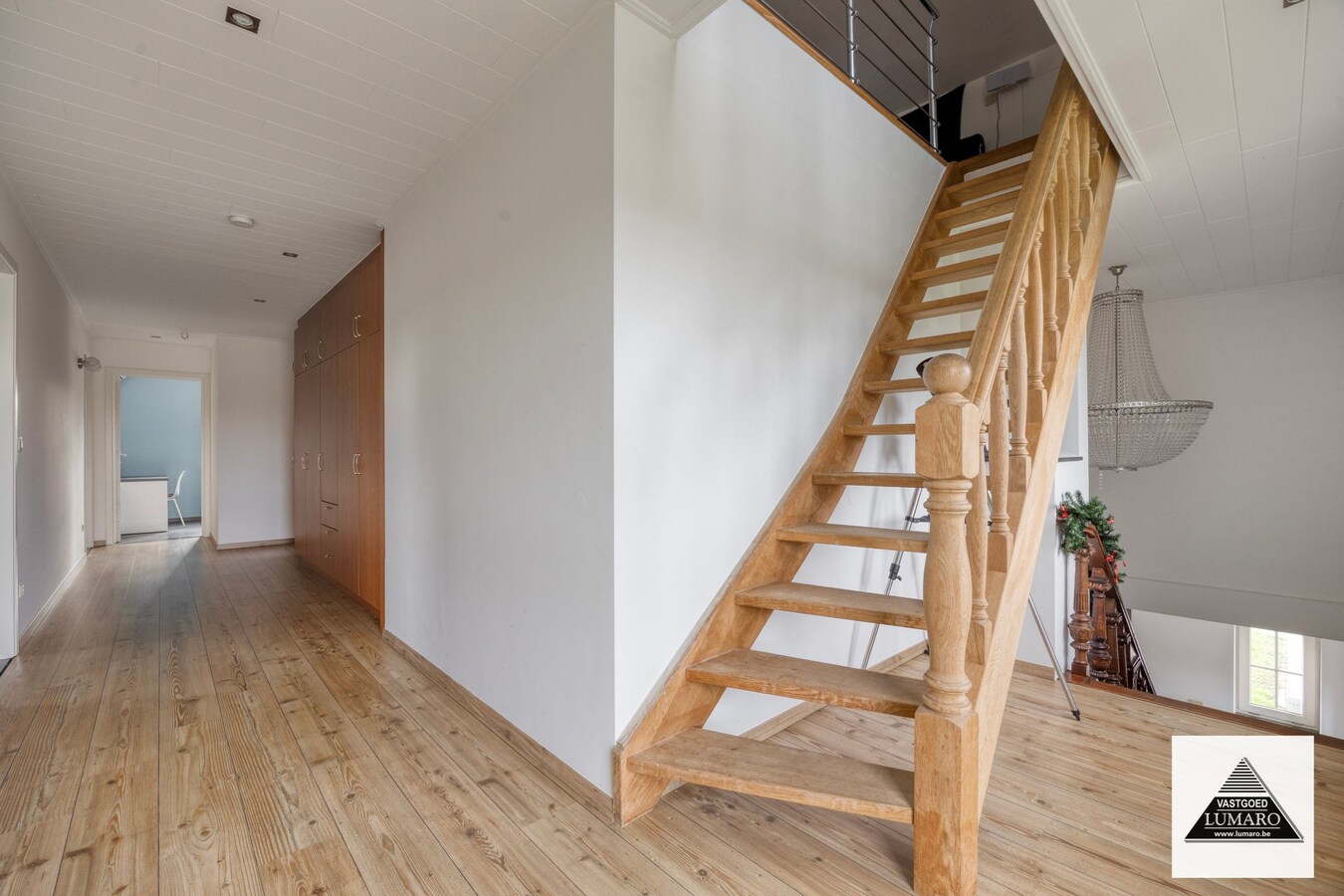 Instapklare villa met zwembad. Landelijke ligging in Leut (Maasmechelen). 