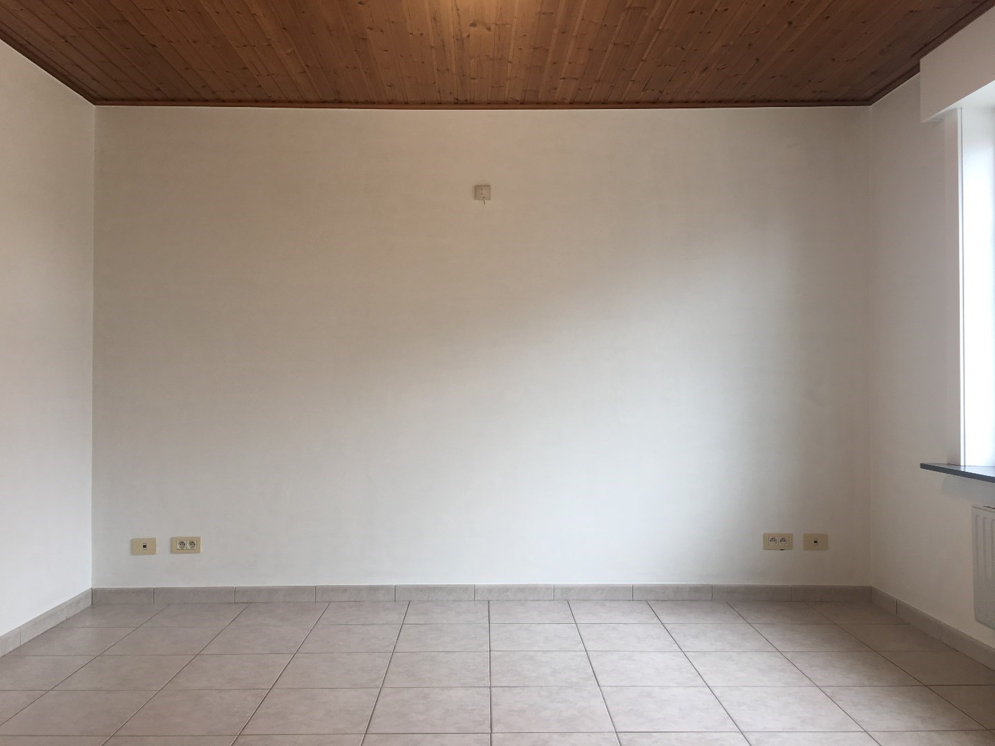 Gerenoveerde, zeer ruime woning met garage en tuin op 222 m² 