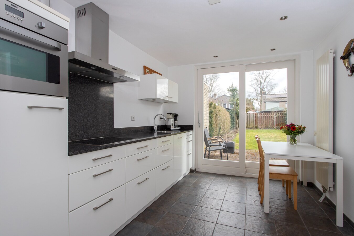 Charmante twee-onder-een-kap woning aan de Beersbeemden 22 te Duizel. 