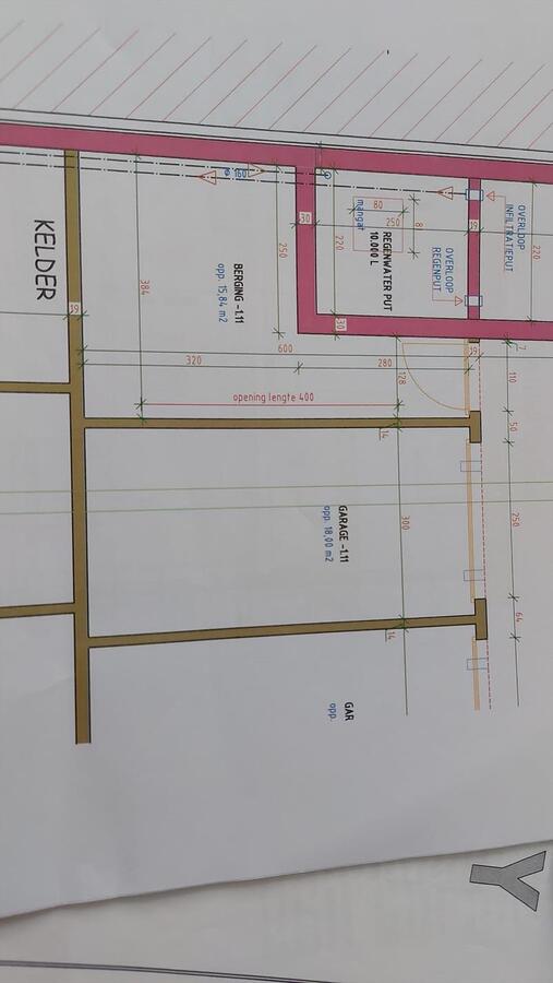 Grote garage (18m²) + aansluitende berging (15,84m²) t.h.v. Knokkestraat - Heist 