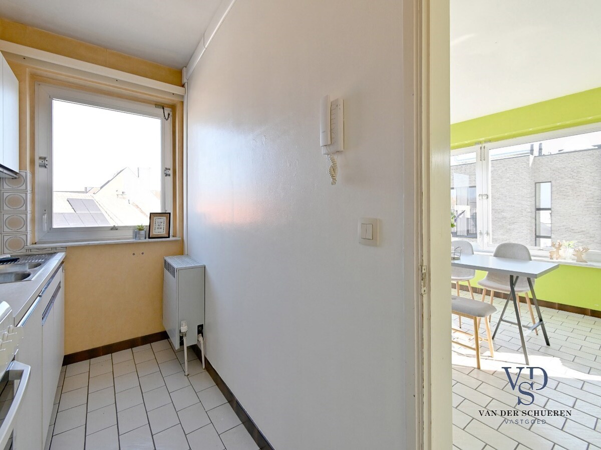 Lichtrijk appartement centrum Gavere. 