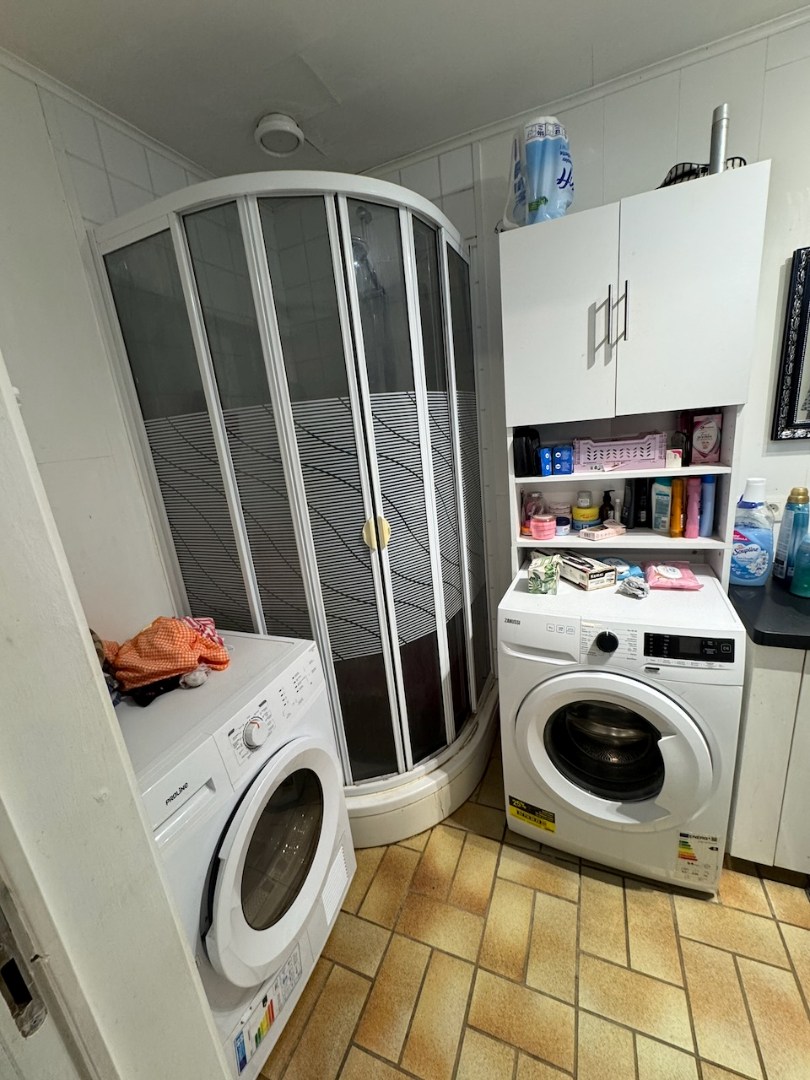 Op te frissen rijwoning 