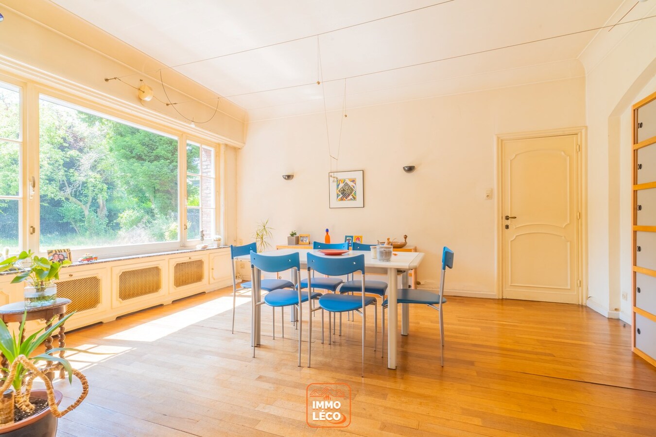 Propriété exceptionnelle érigée sur 1571m³, dans une avenue prisée de Mouscron ! 