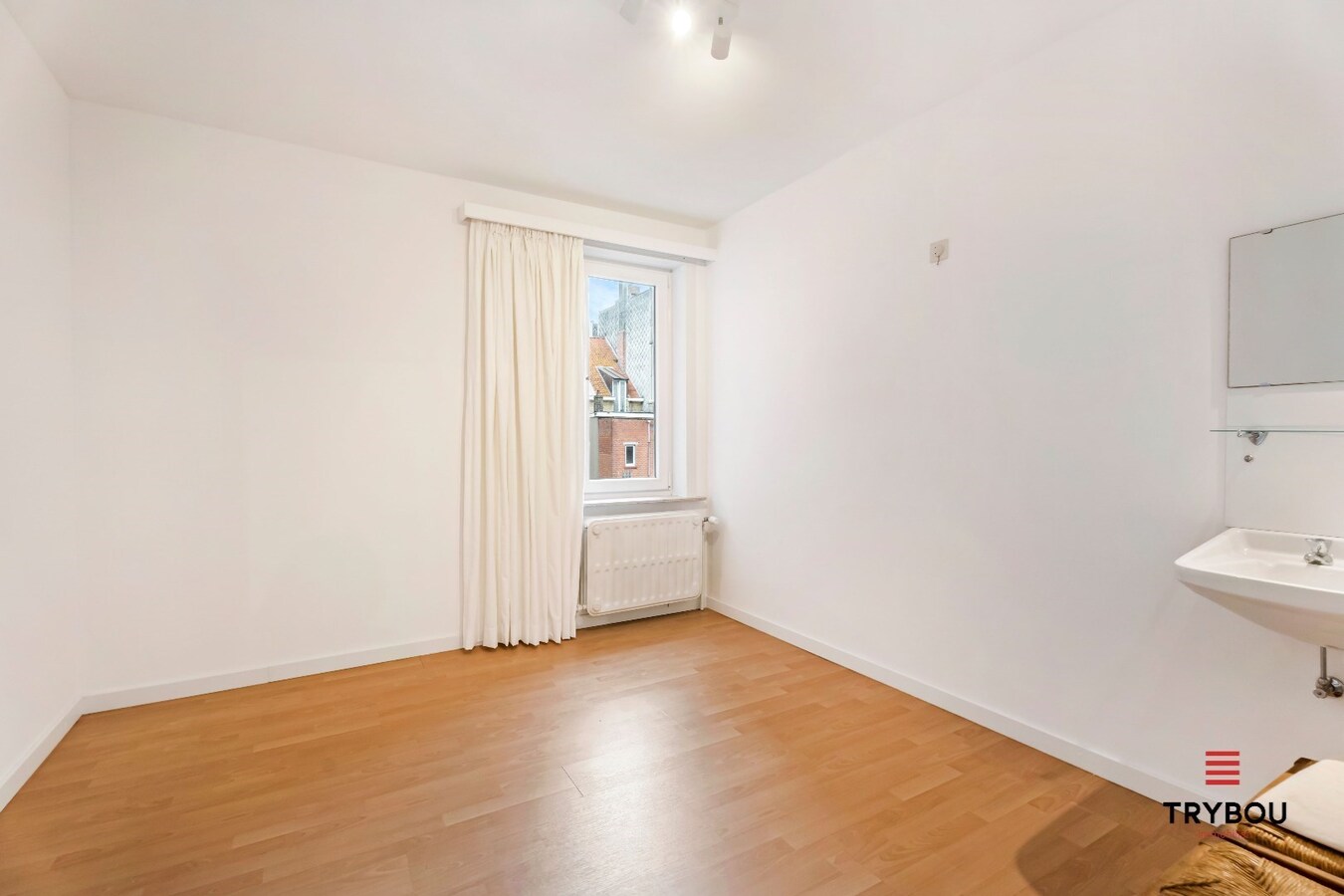 Uitstekend gelegen, zongericht appartement met 2 slaapkamers 