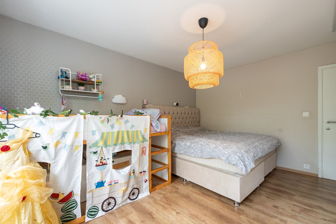 Prachtige woning 243 m² met 4 slaapkamers (met mogelijkheid tot kangoeroewoning) 