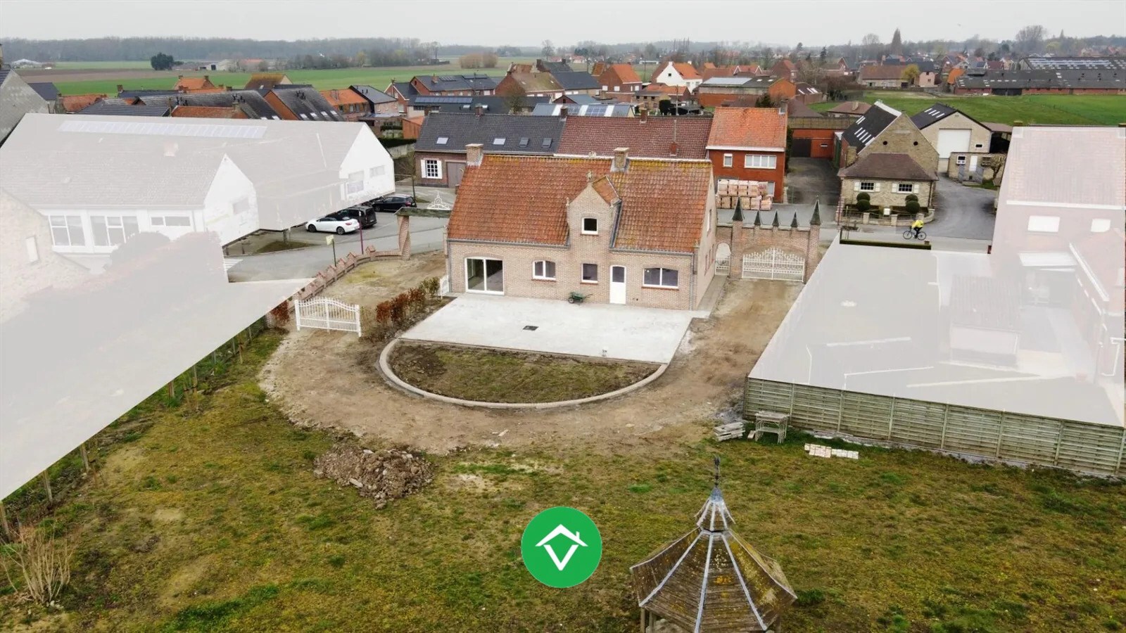 Statige Woning met Landelijke Vergezichten in Bovekerke 