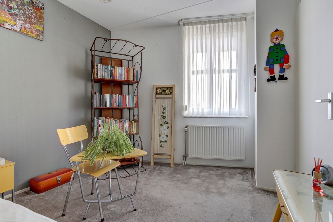 Gelegen in Tilburg ligt dit bijzondere en ruime appartement aan de Besterdring. 