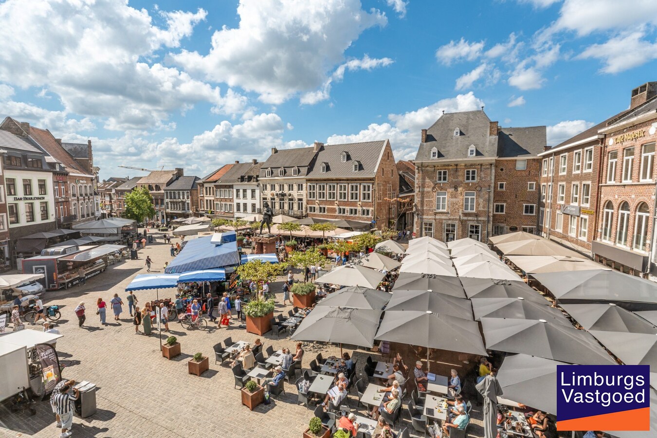 Handelshuis op commerciële topligging aan de Grote Markt 