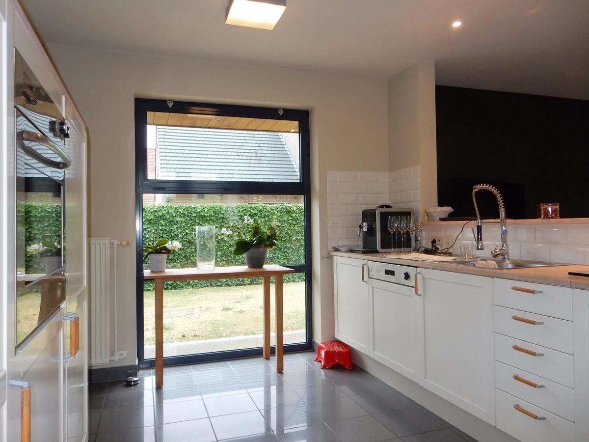 Alleenstaande villa met zonnige tuin op fantastische locatie 