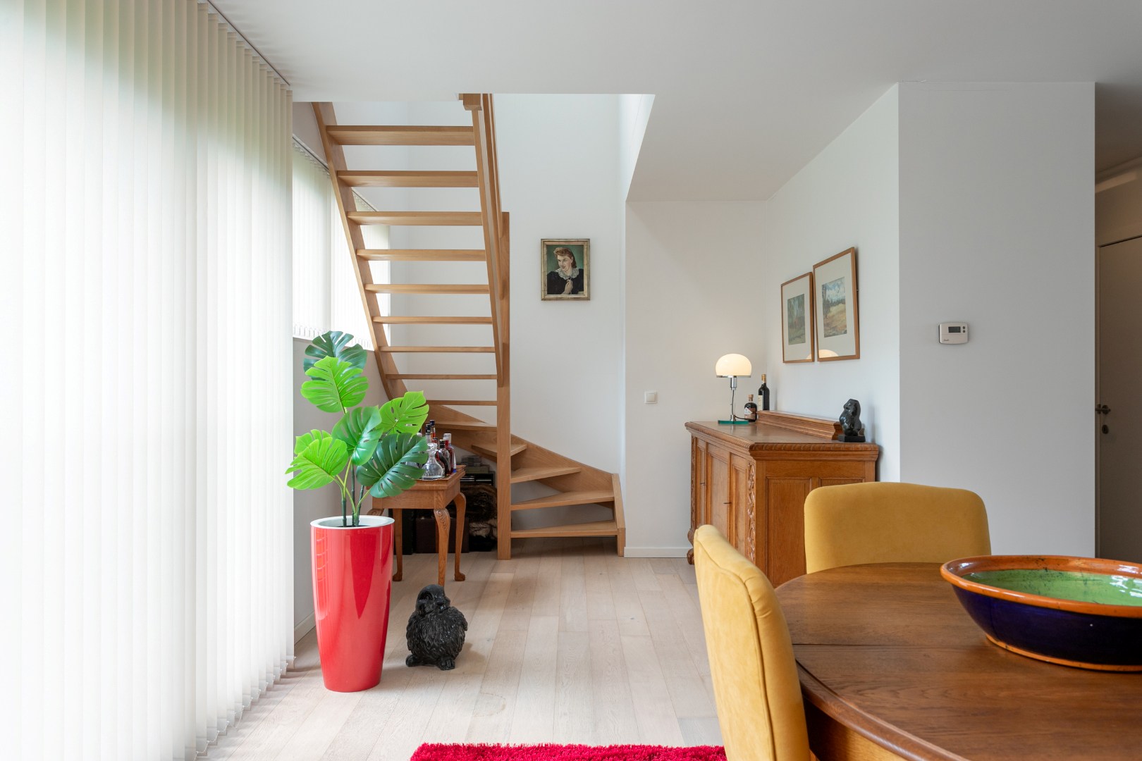 Instapklaar duplex app. met garageboxen te Beersel 