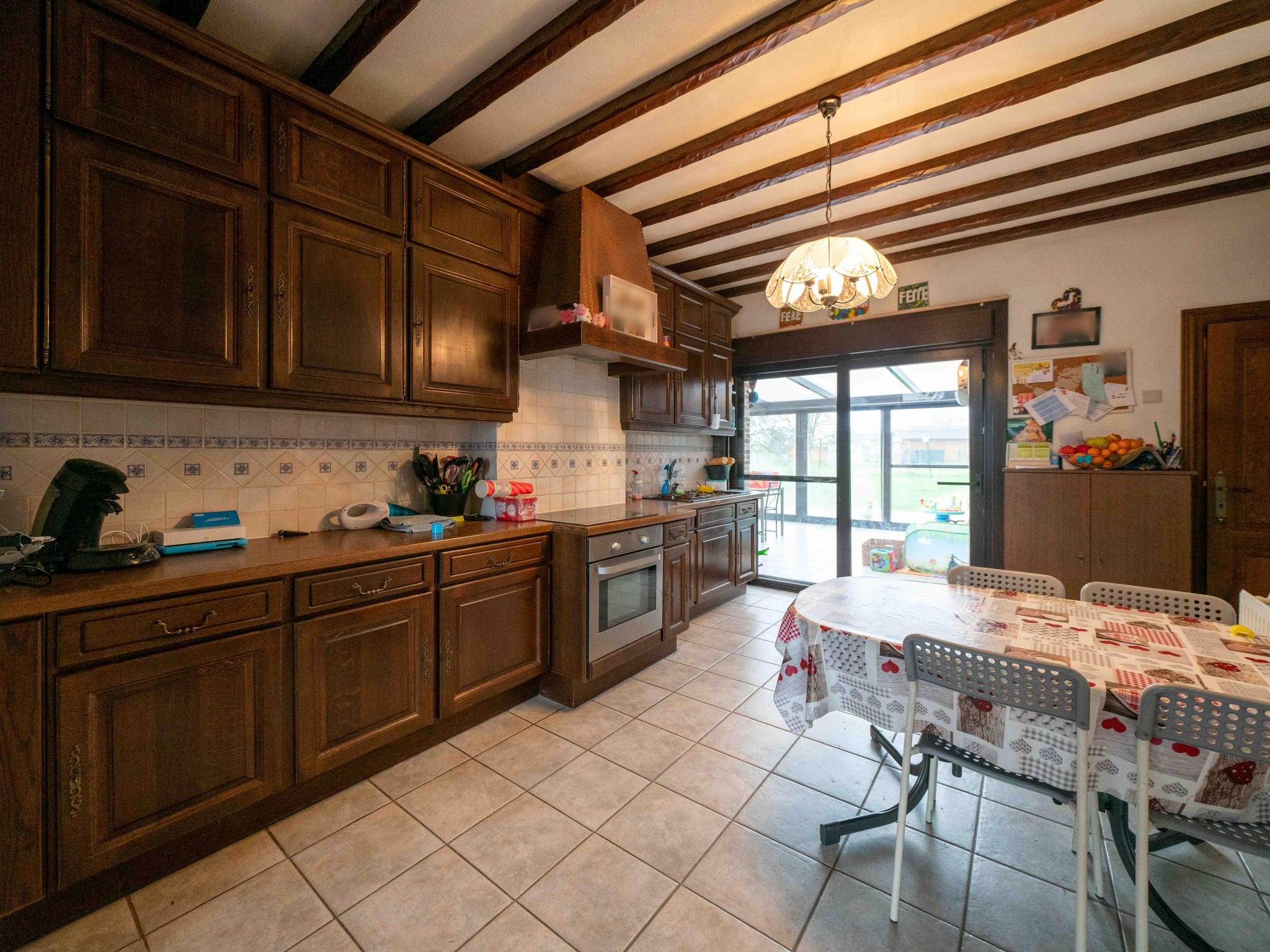 Eengezinswoning met 3 kamers, garage en tuin 