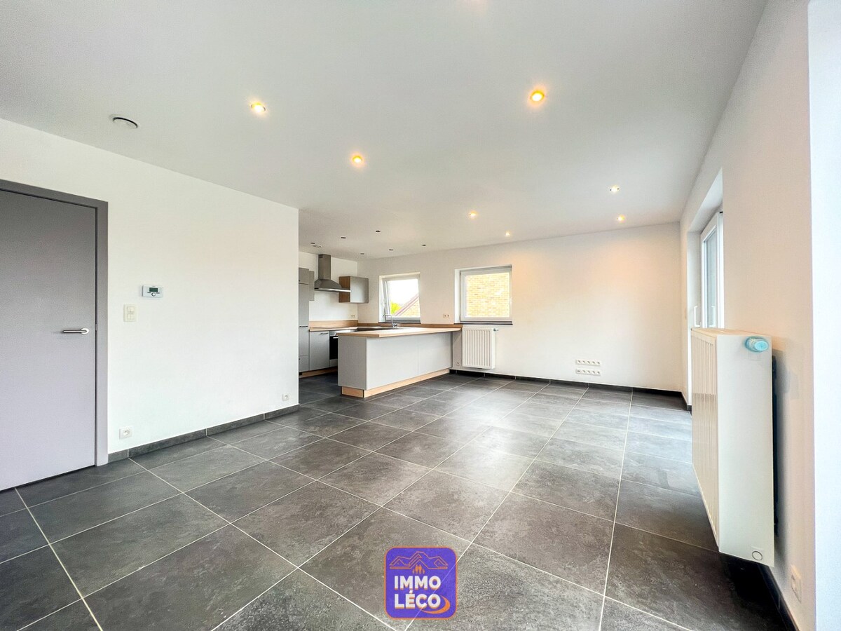 Appartement neuf DUPLEX 3 chambres, terrasse et parking ! TOP SECTEUR ! 