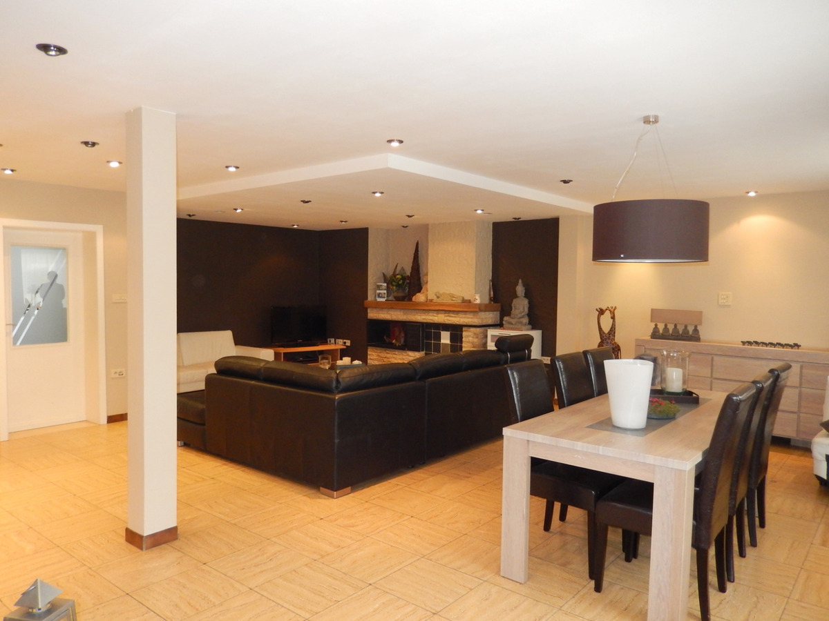 Woning met mogelijkheid tot uitbaten handelspand 