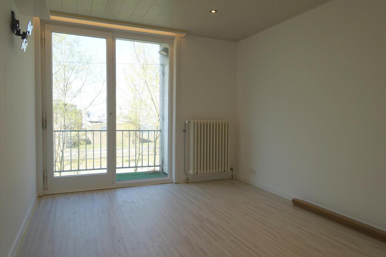 Vernieuwd appartement met zicht op jachthaven 