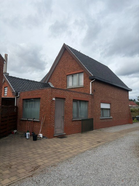 Open bebouwing met 3 slaapkamers 