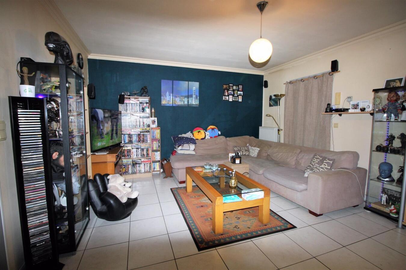 Appartement gelijkvloers met handelspand in Zedelgem 