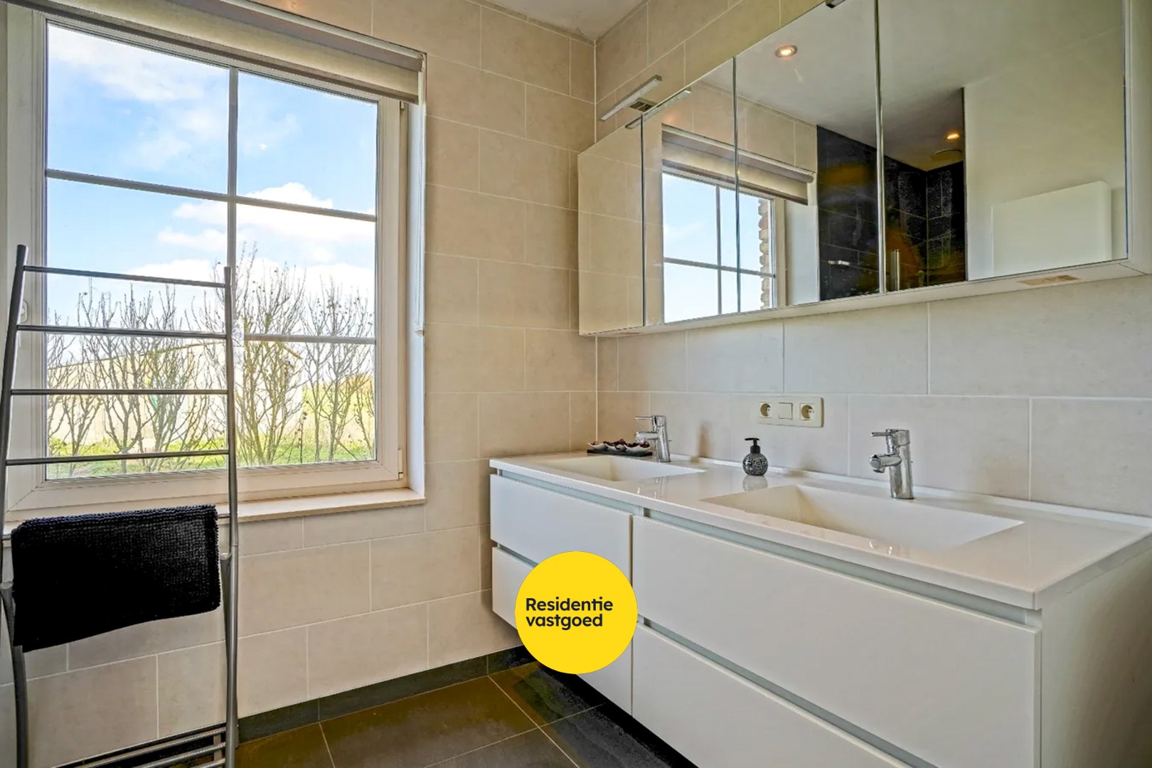 Recente open bebouwing (2019) op een perceel van maar liefst 44.888 m² 