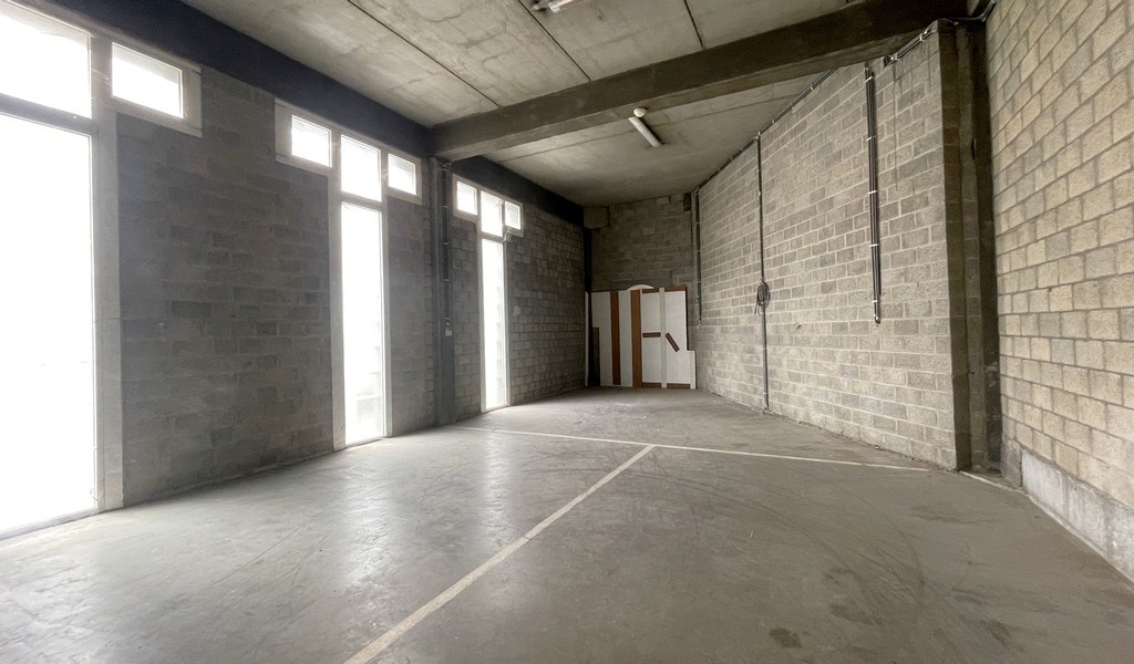 Kantoren met mogelijkheid tot opslag te huur in Antwerpen