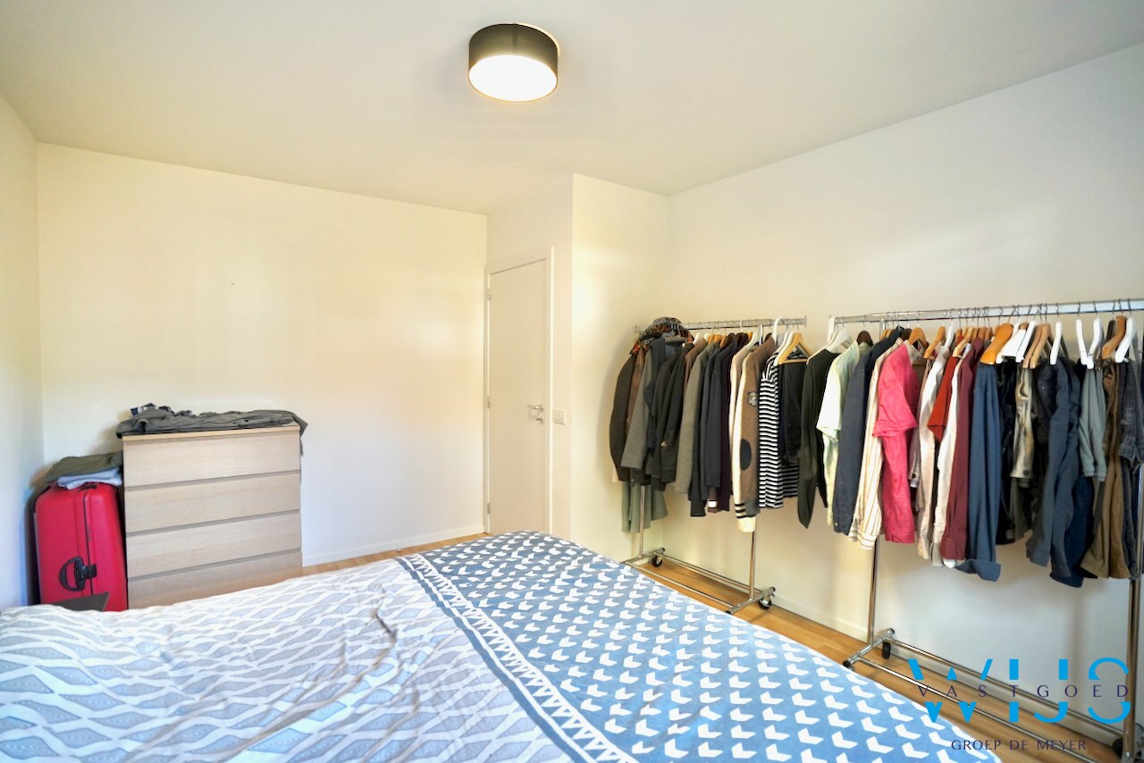 Gelijkvloers tweeslaapkamer appartement in hartje Ertvelde! 