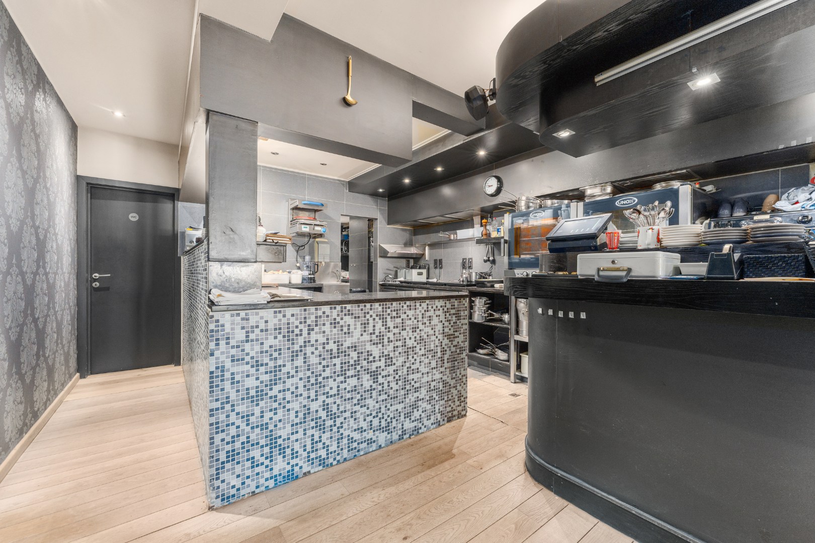 HANDELSPAND OP ZEEDIJK 