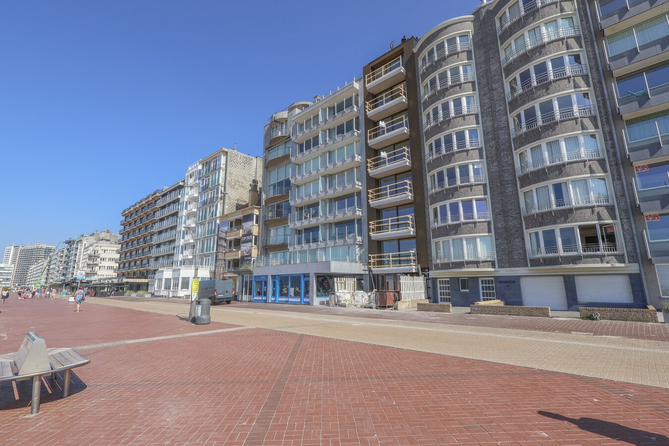 De res. Pure Sea: 7 luxe appartementen met frontaal zeezicht in Oostduinkerke. 