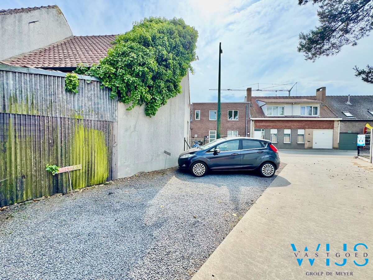 Gelijkvloersappartement met staanplaats te Ertvelde ! 