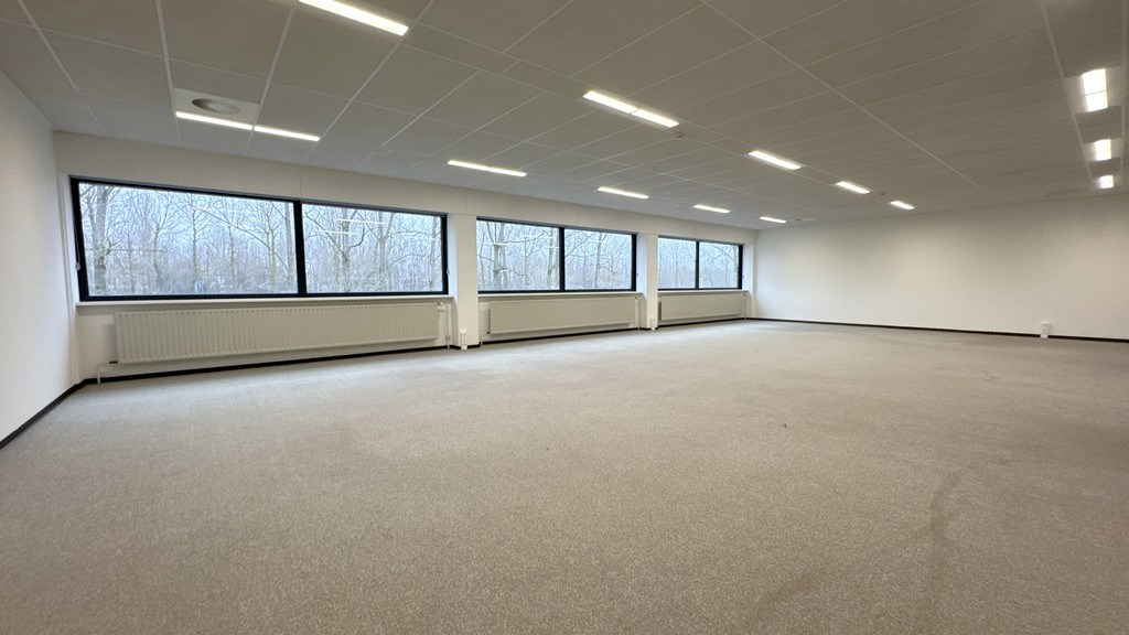 Logistiek bedrijfspand te huur nabij E19 in Mechelen-Noord