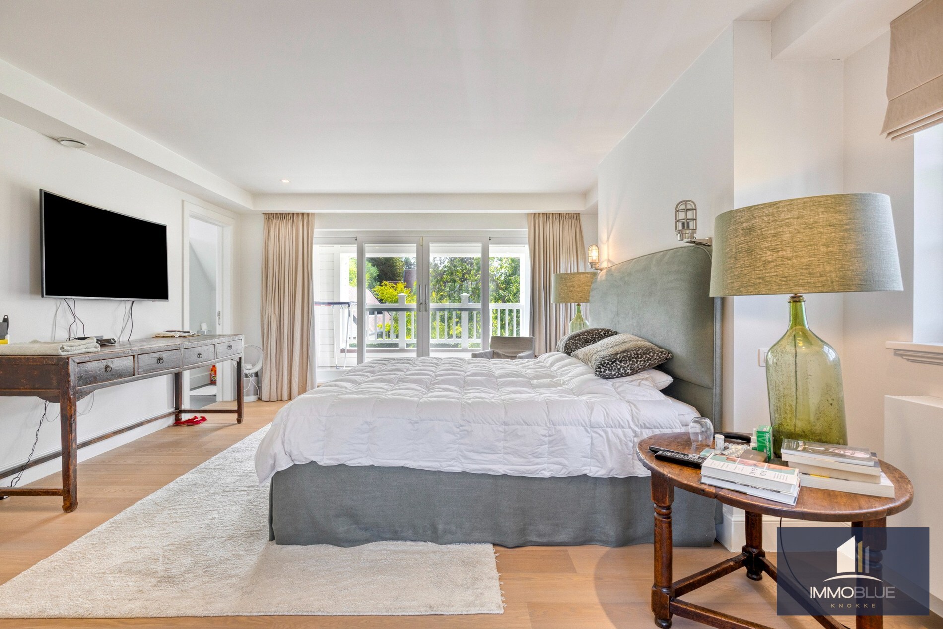 Luxueuze en stijlvolle villa in Engelse Cottage stijl met verwarmd zwembad gelegen in het Zoute. 