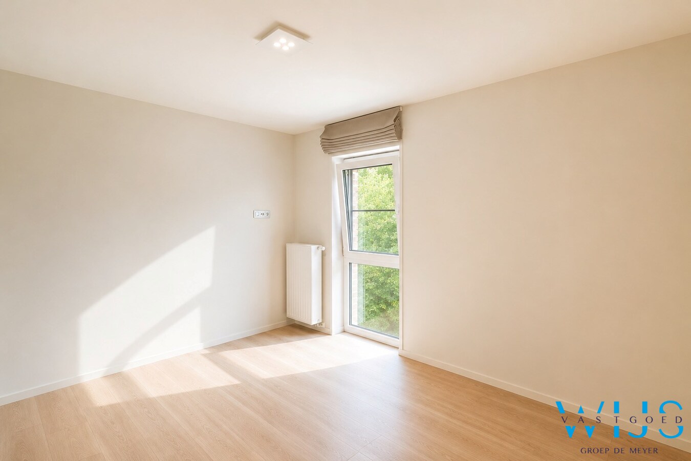 Instapklare en uiterst verzorgde woning op topligging te Eeklo 