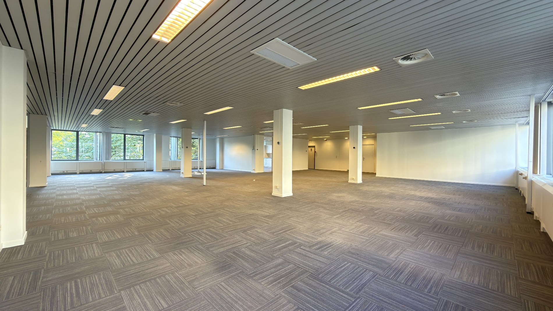 Commodity House in Berchem: kantoren te huur