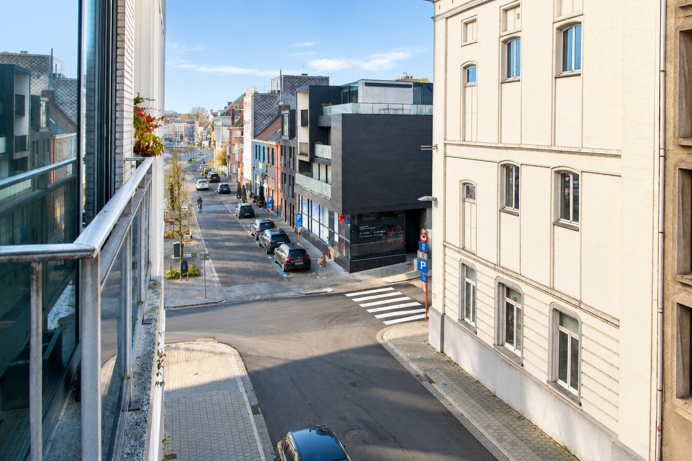 lichtrijke studio te koop perfect als investering of eigenwoonst. 