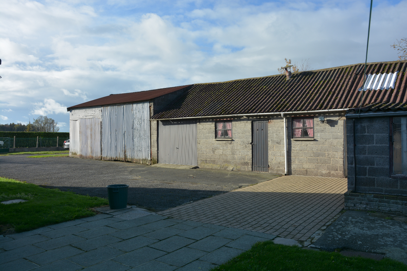 Prachtig gelegen woning met bijgebouw 