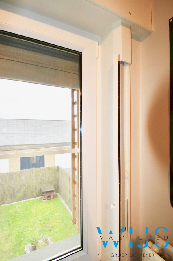 Instapklare &amp; gezellige woning met garage in hartje Eeklo! 