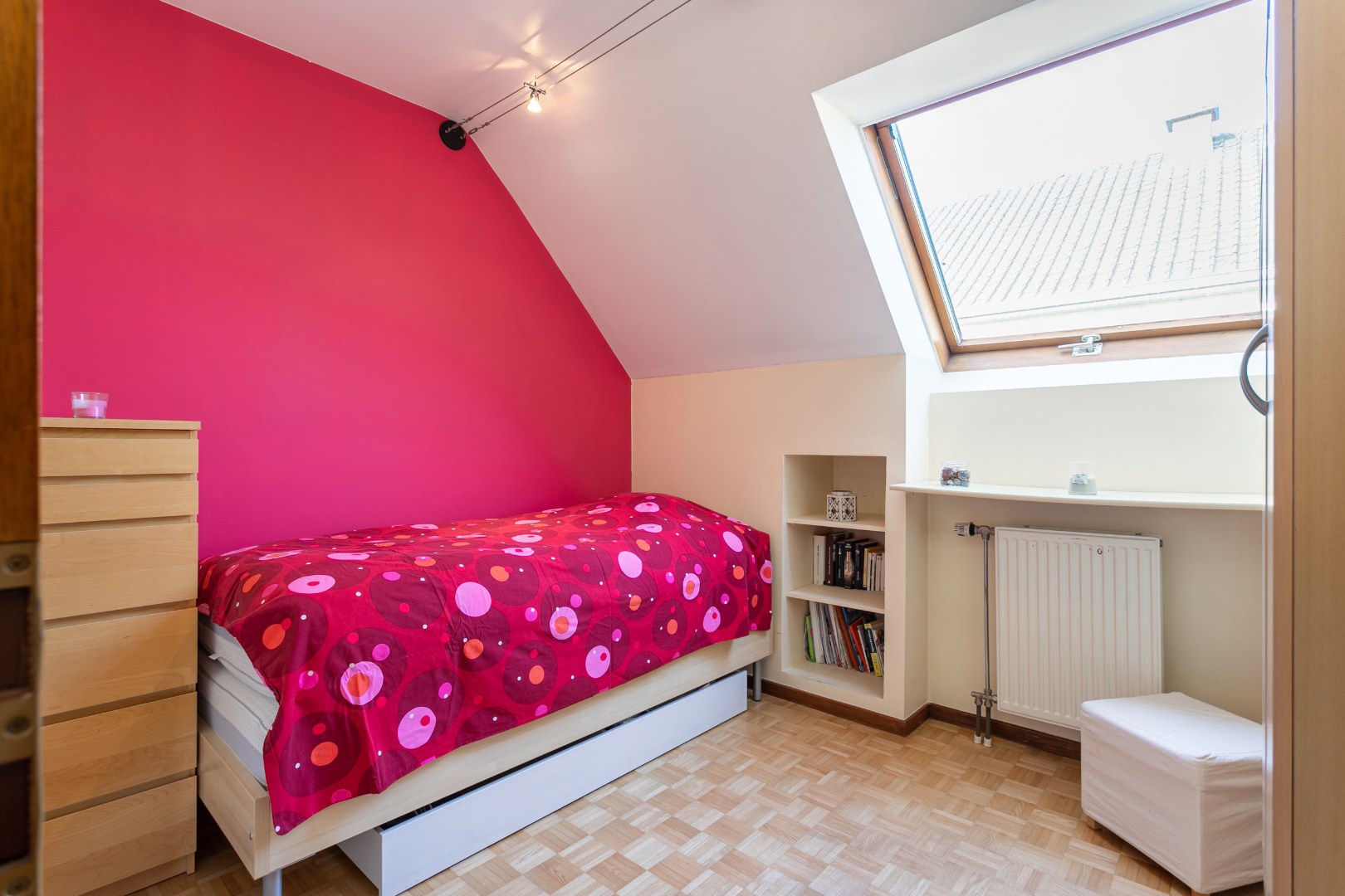 Instapklare gezinswoning met 5 slaapkamers, 2 badkamers en EPC B op topligging in Wezembeek-Oppem 