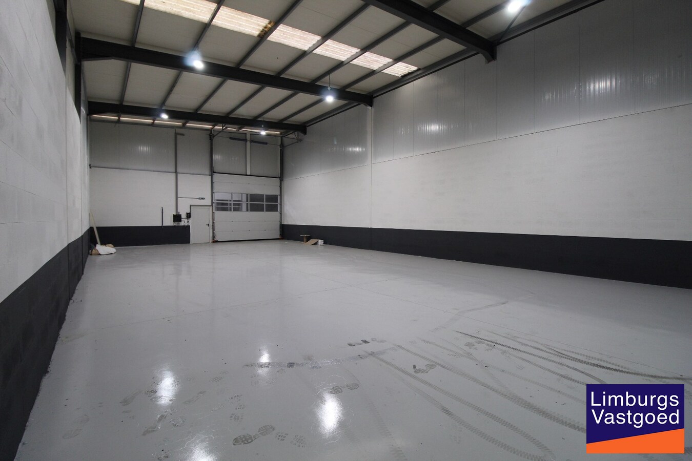 DE BEER - KMO UNITS - v.a. 110 m² tot 478 m² - Nabij E 313 