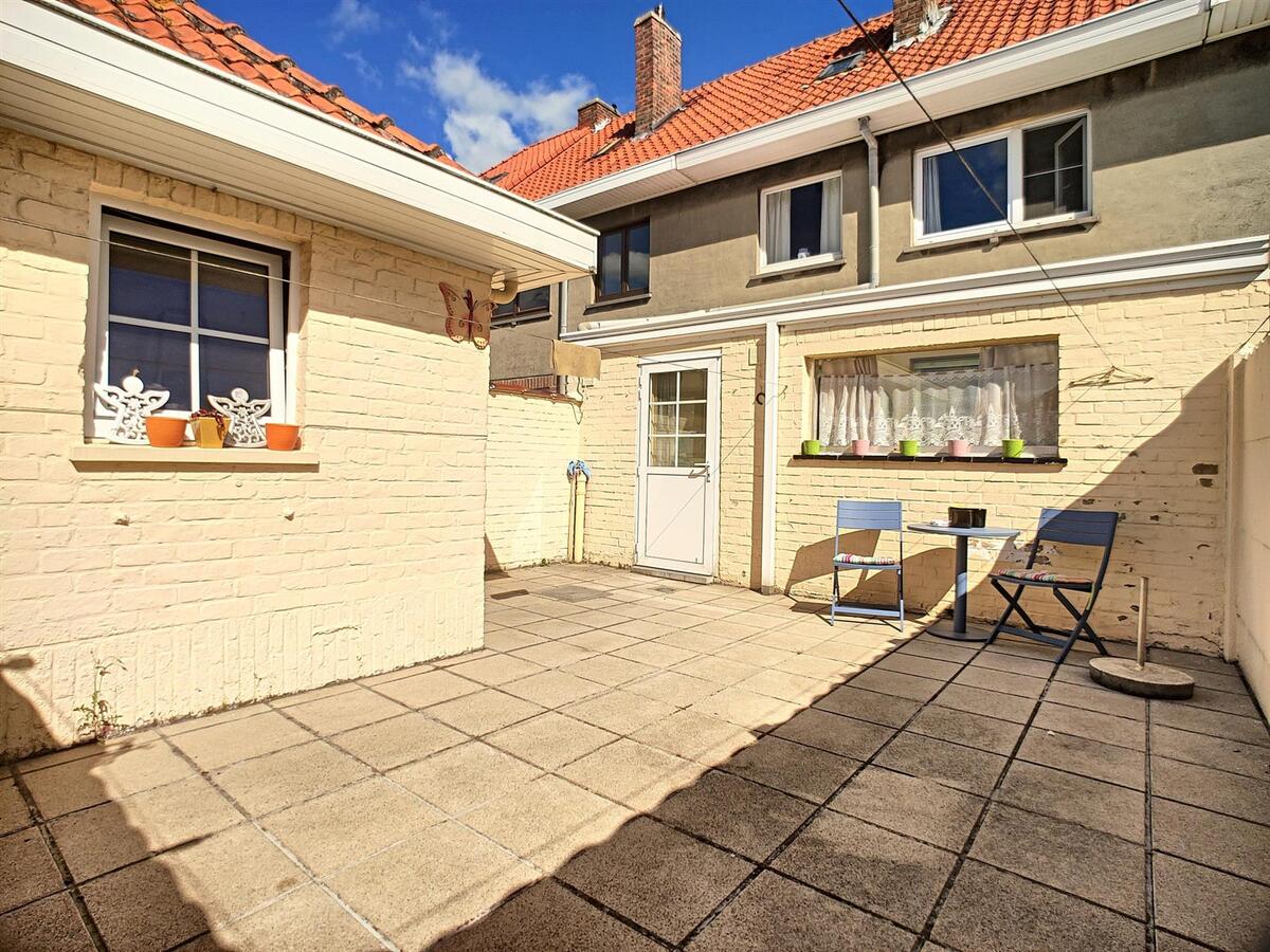 Te moderniseren woning op aangename ligging - Heist 