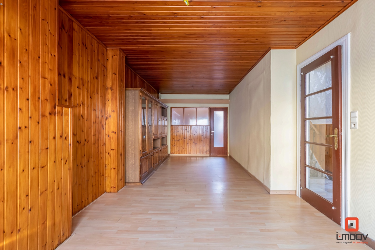 Op te knappen 5 slaapkamerwoning (203m²) 