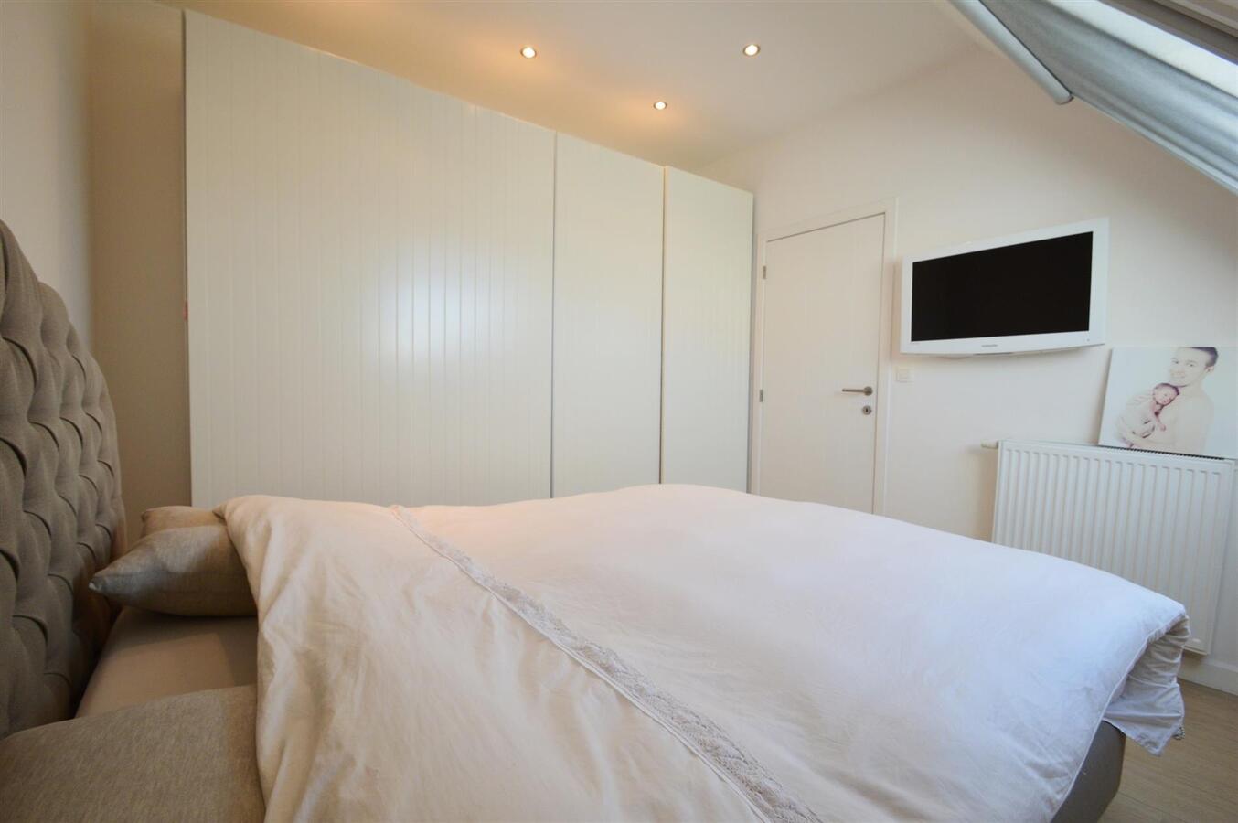 Klassevol gerenoveerde gezinswoning met tuin - Heist 