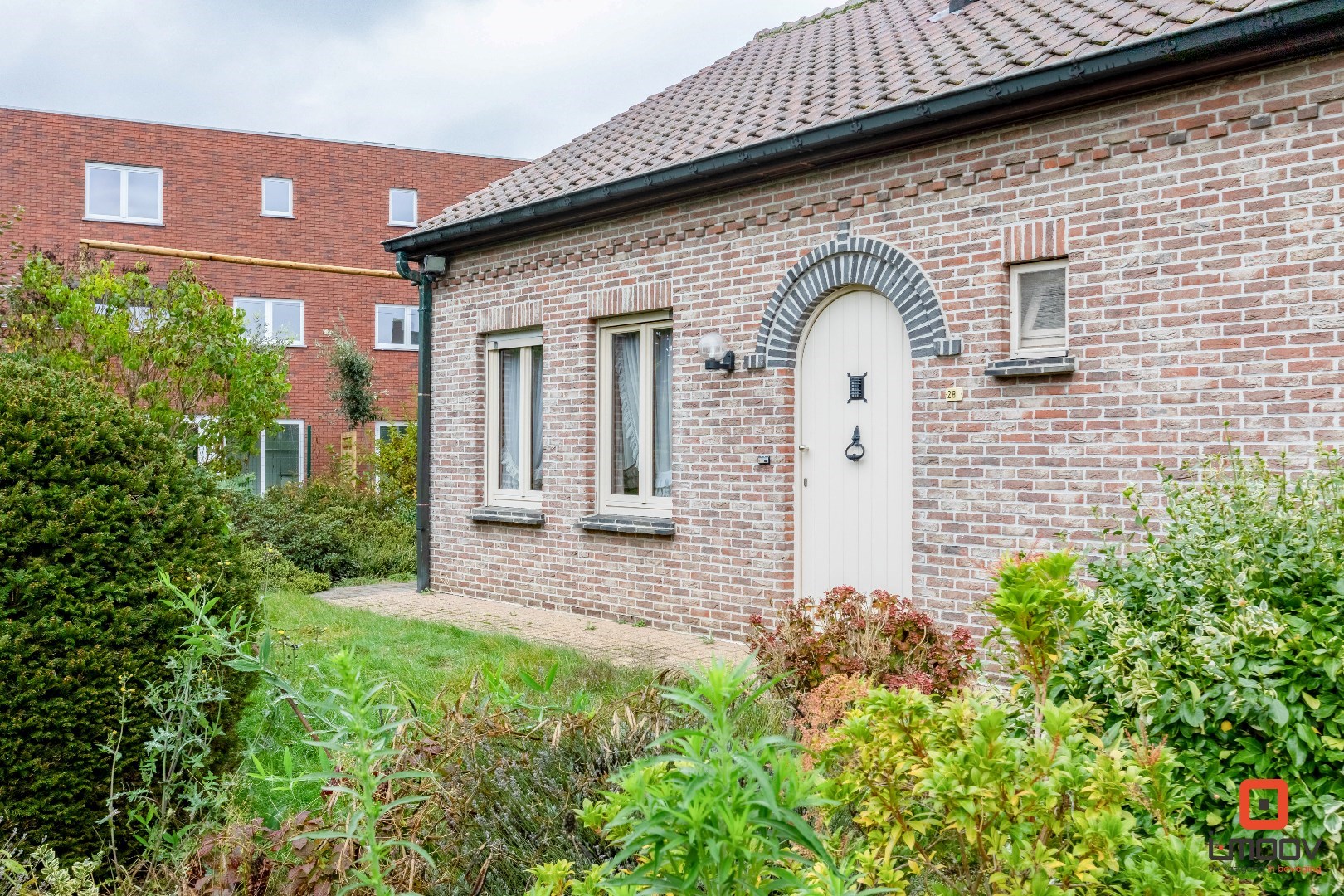 Prachtige alleenstaande villa in residentiële woonwijk 