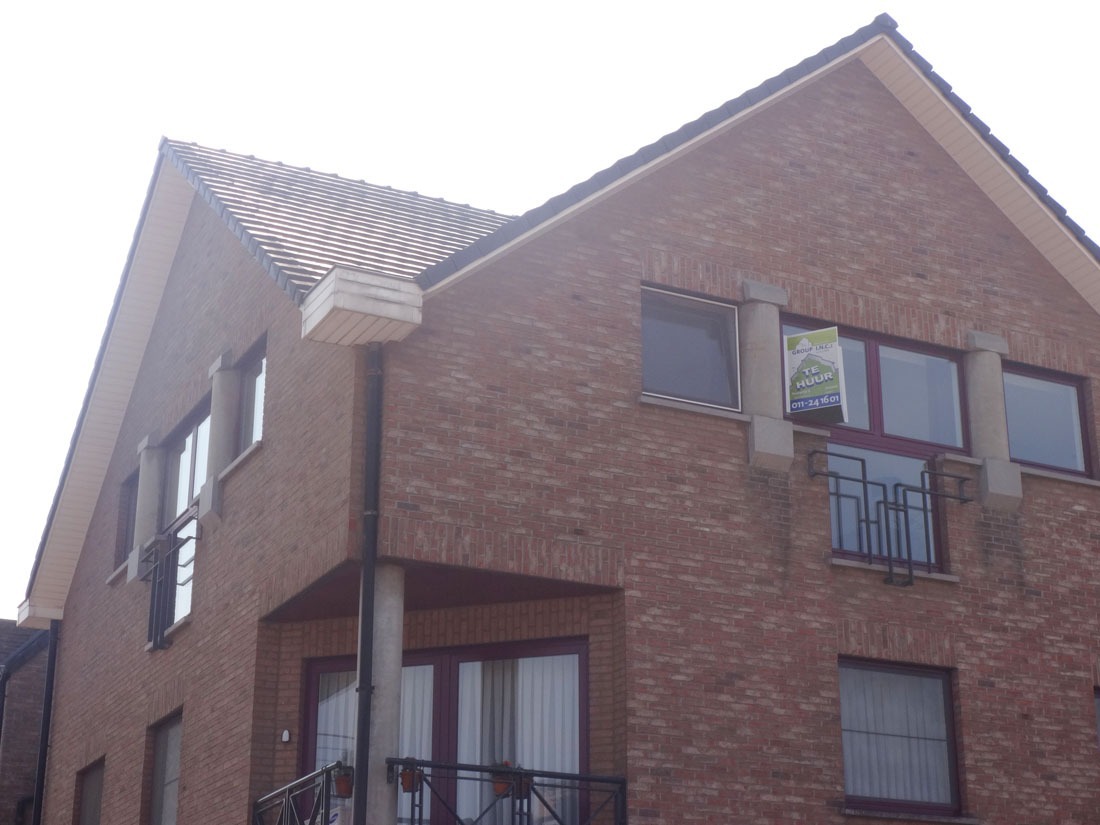 Verhuurd dak appartement - Paal