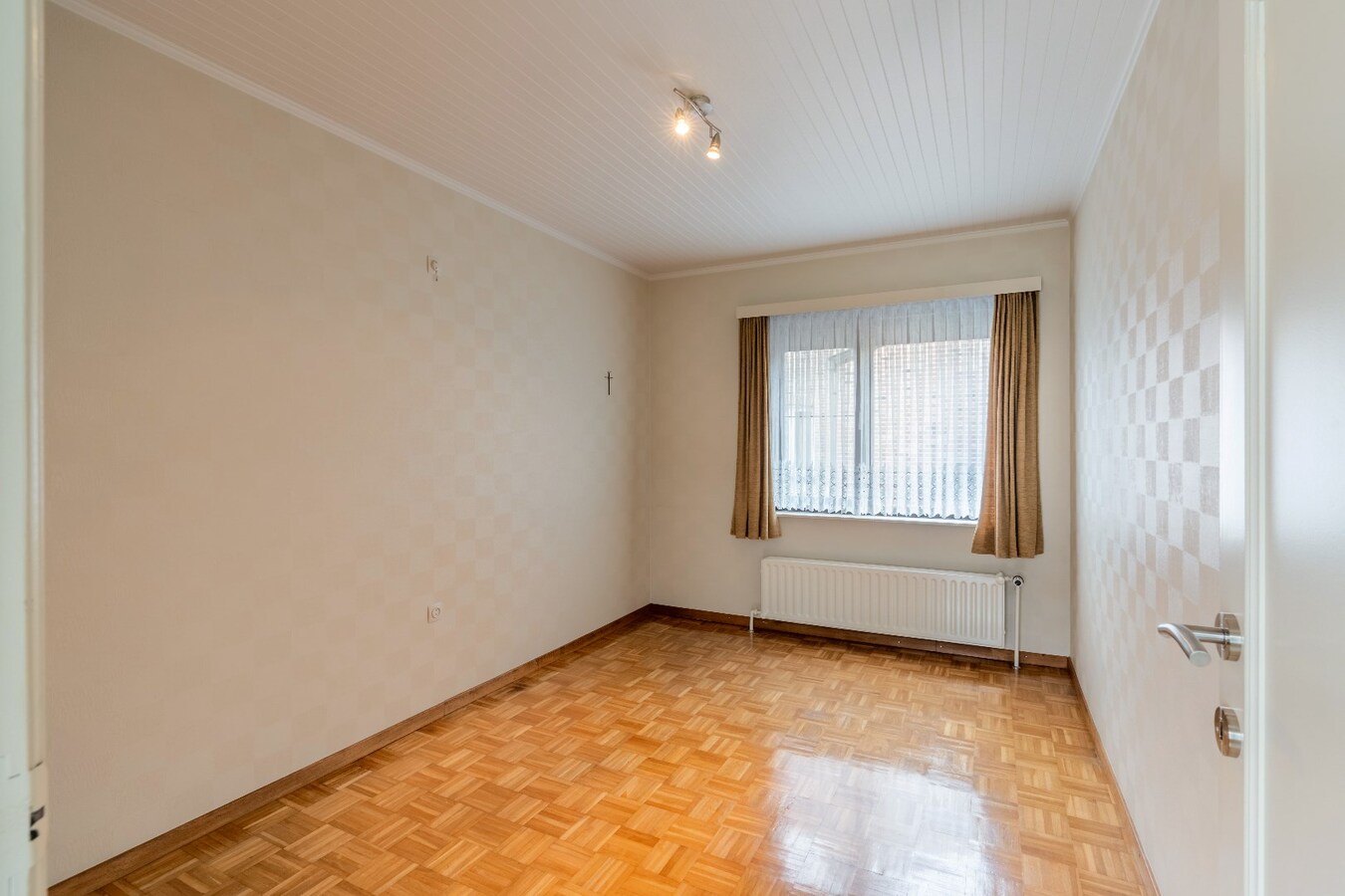 Ruime gelijkvloerse woning met 3 slaapkamers. 