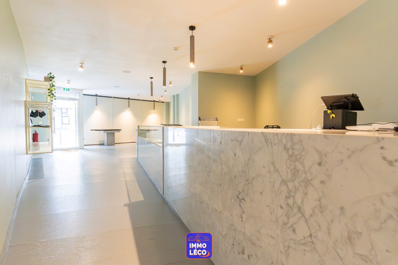 Surface commerciale en plein centre-ville avec terrasse ! 