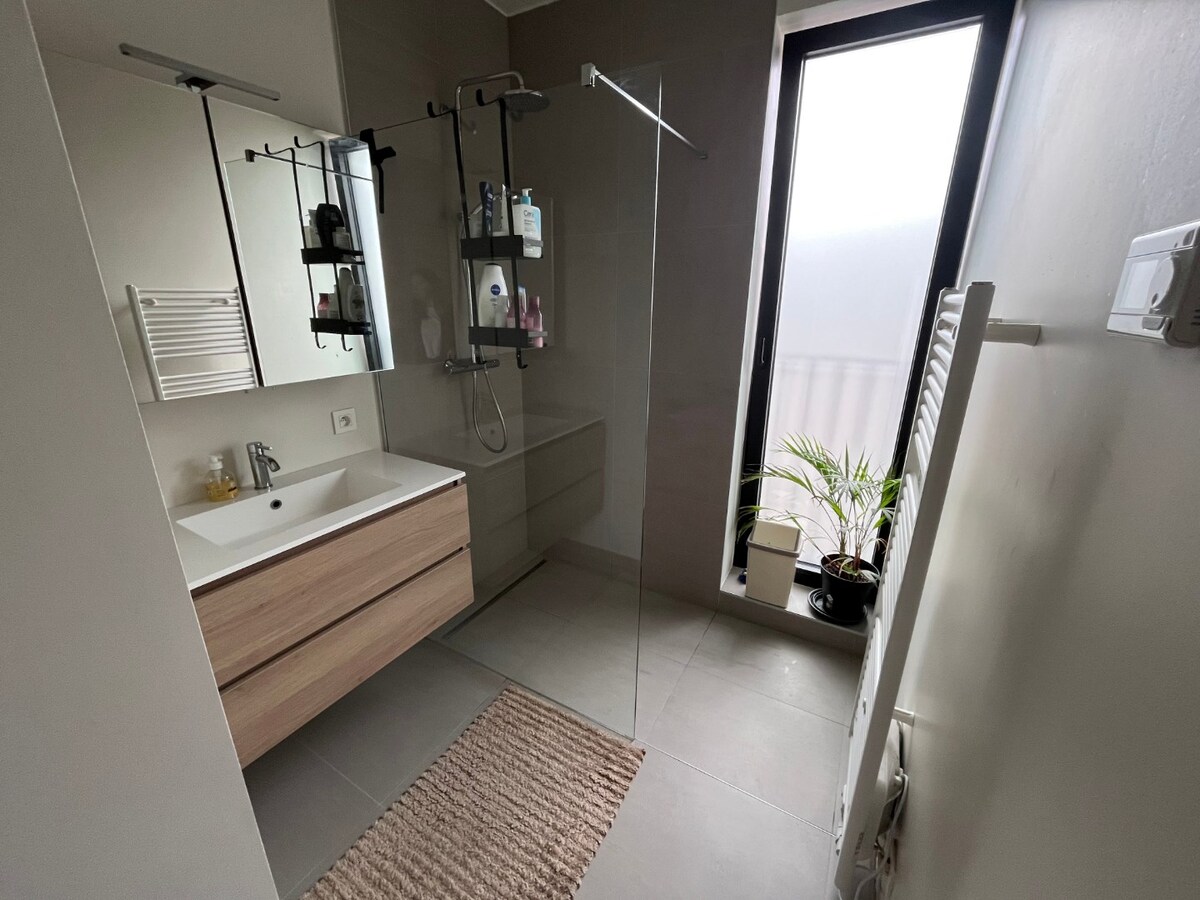 2 slpk-appartement in hartje Gavere ! 