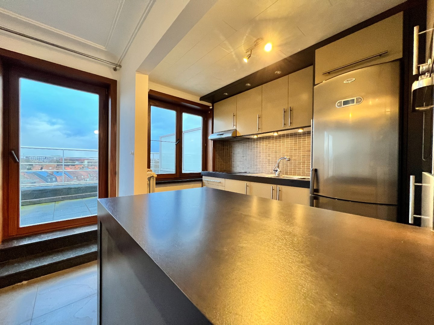 Ruim en zonnig 1 slaapkamer appartement 