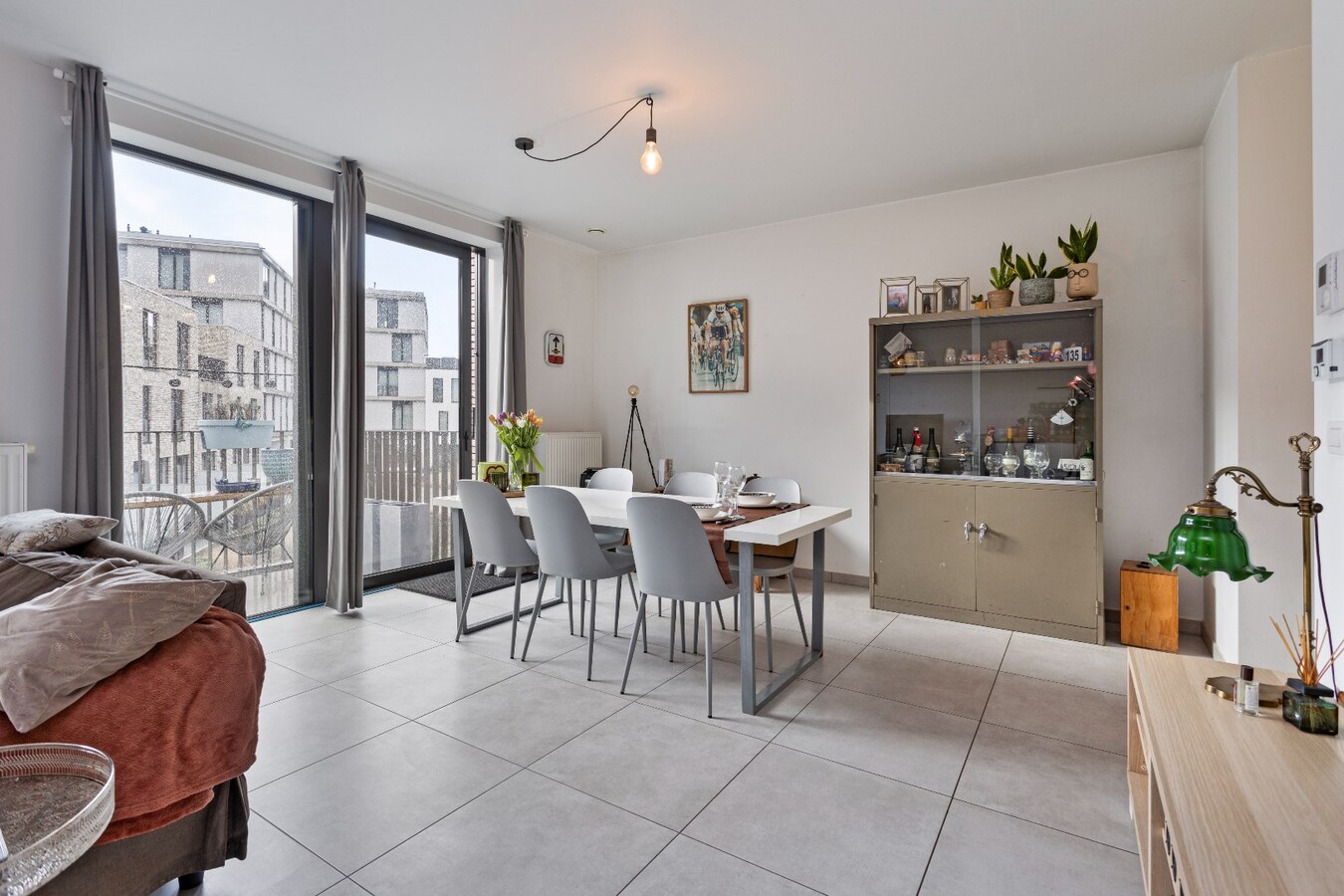 Instapklaar tweeslaapkamerappartement aan de Schelde 