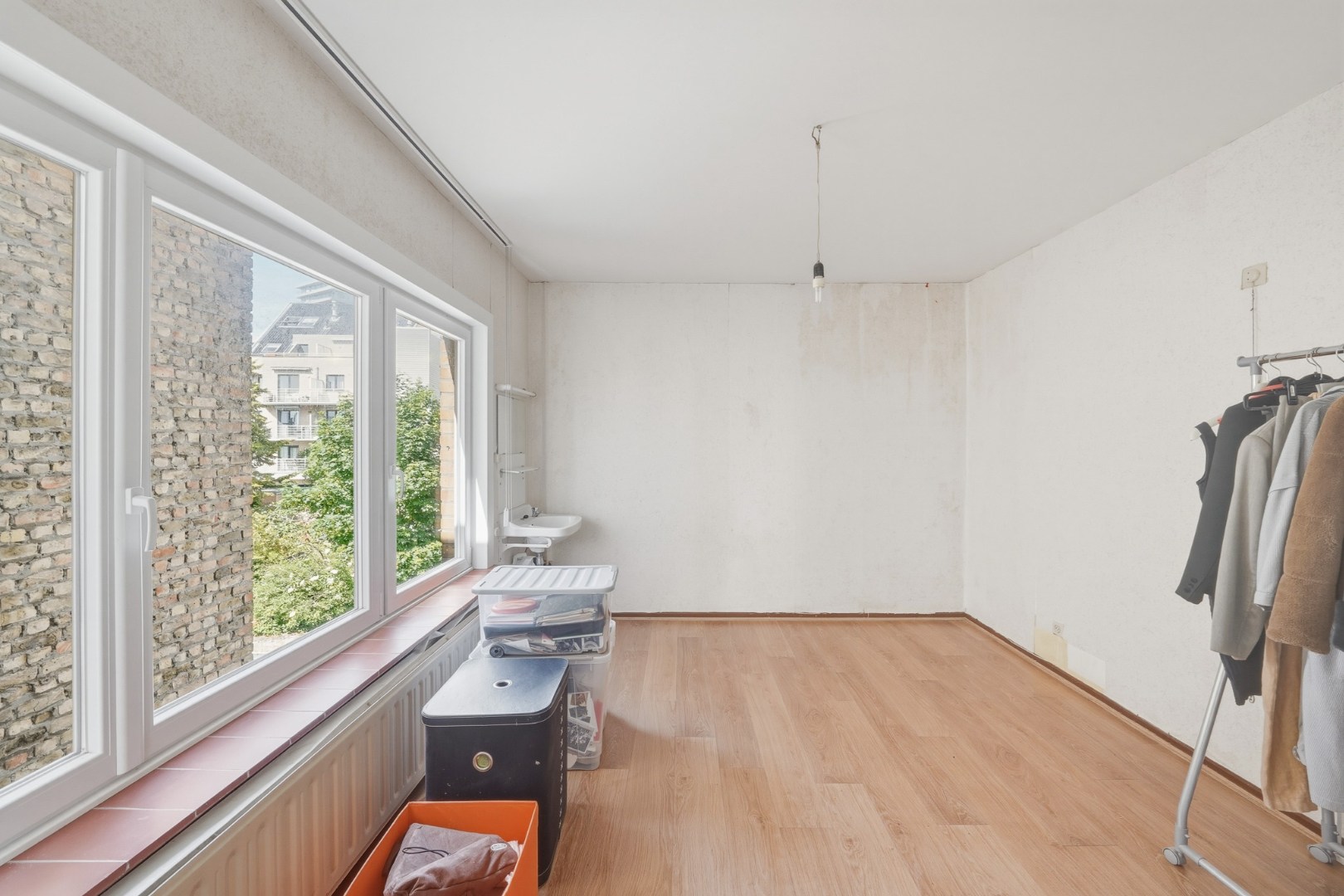 Ruime woning met garage en veel mogelijkheden te Mariakerke (Oostende) 